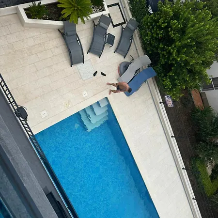 L&l Luxury 2 Trogir